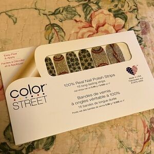 Color Street Glittery Nail Strips - Silver and Black